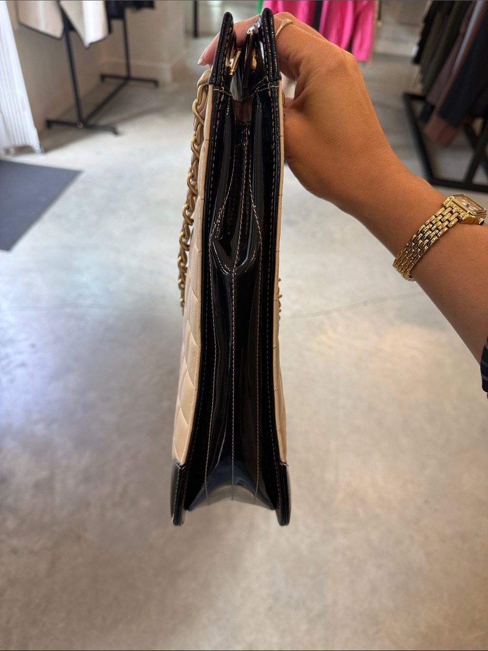 Chanel Vintage Chocolate Bar Chain tote - Picture 6 of 7